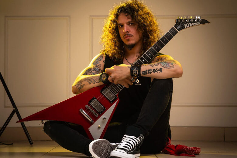 Charlie Parra mit seiner Kramer Vanguard