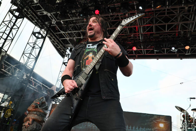 Corey Beaulieu mit seiner Jackson Pro KV6Q FR