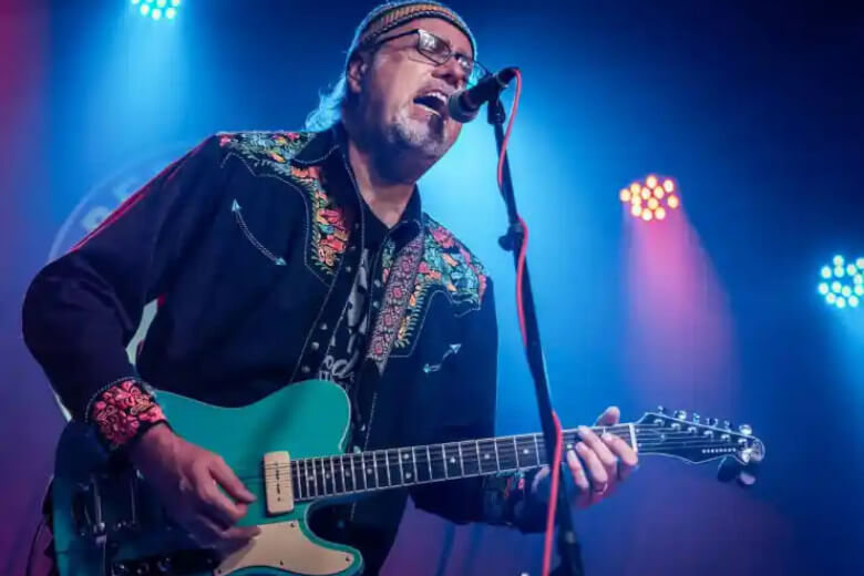 Greg Koch mit seiner Reverend Gristle 90 TT