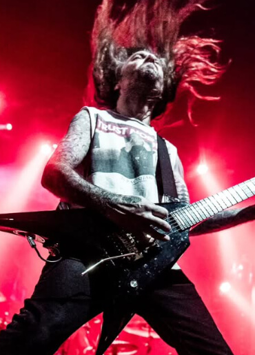 Mike Schleibaum mit seiner ESP LTD MSV-1 BLK