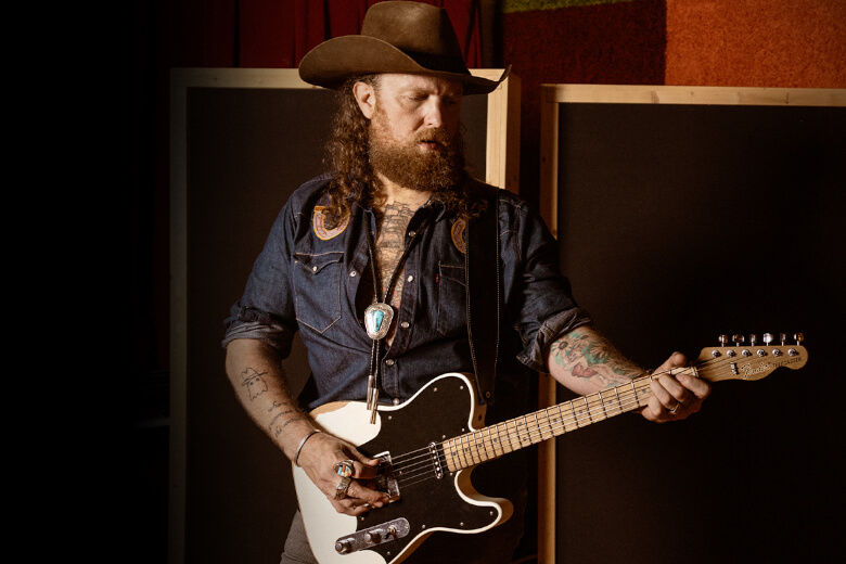 John Osborne mit seiner Fender Telecaster