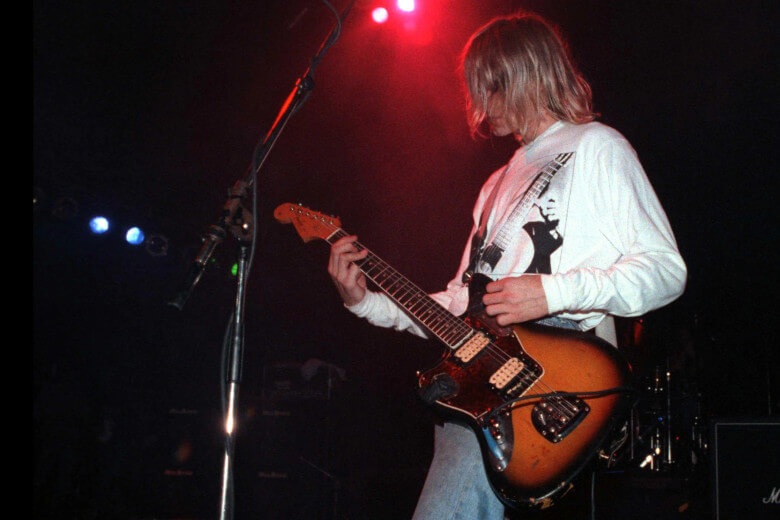 Kurt Cobain mit seiner Fender