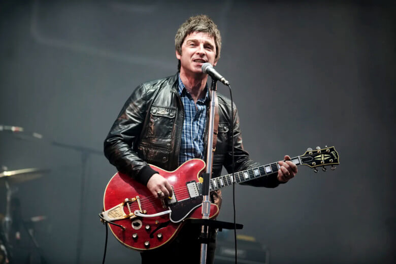 Noel Gallagher mit seiner Gibson Les Paul Noel Gallagher mit seiner Gibson Les Paul