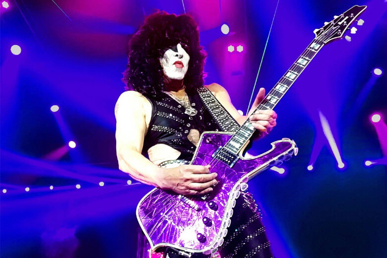 Paul Stanley mit seiner Ibanez
