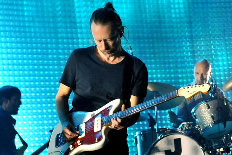 Thom Yorke with Fender Telecaster Thom Yorke with his Fender Telecaster